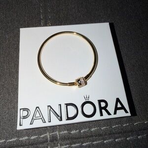 PANDORA SPARKLING BARREL CLASP BANGLE 6.7 IN